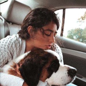 Meet your Posher, Chloe